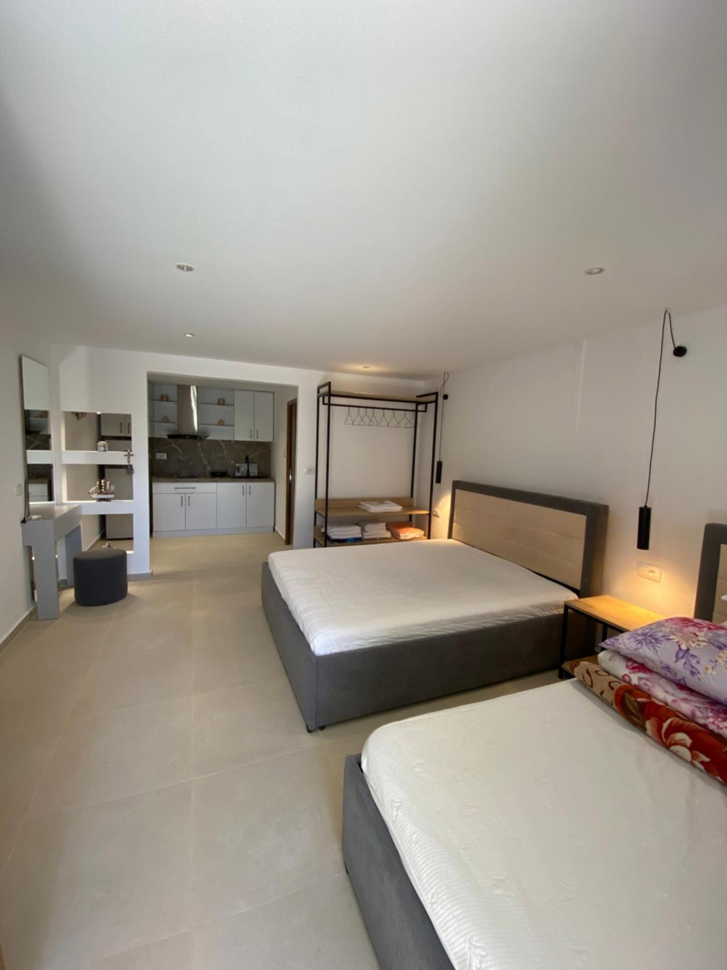 Guesthouse Xhuliano Ksamil Eksteriør billede